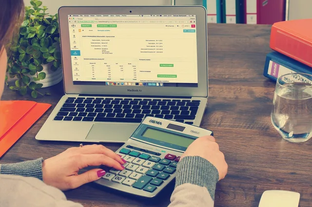 bookkeeping, accounting, taxes, settlement, calculator, money, business, finance, billing, documents, office, desk, secretariat, macbook, binder, folders, bookkeeping, bookkeeping, bookkeeping, accounting, accounting, accounting, accounting, accounting, taxes, calculator, money, money, money, finance, finance, finance, finance, billing. Auto repair shop bookkeeping without the accountant: the basics that keep cash flowing
