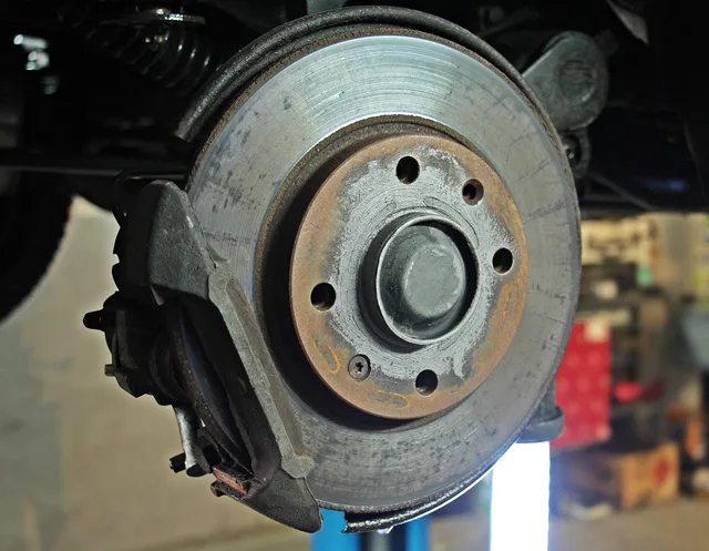 auto repair shop, workshop, brake disc, brake, change, brake change, automobile, car mechanic, specialist, lifting platform, repair, check, professional, vehicle, tool, work, lamp, work lamp, exchange, auto repair shop, brake, brake, brake, brake, brake, car mechanic. Auto repair shop equipment: what to buy first