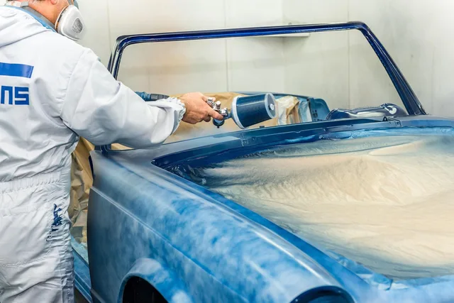 painter, spray, car, oldtimer, spray gun, paint, restoration, repair, auto, automobile, automotive, car wallpapers, vehicle, old, vintage, service, man, worker, repair shop. Monthly metrics for an auto repair shop, and what each one signals