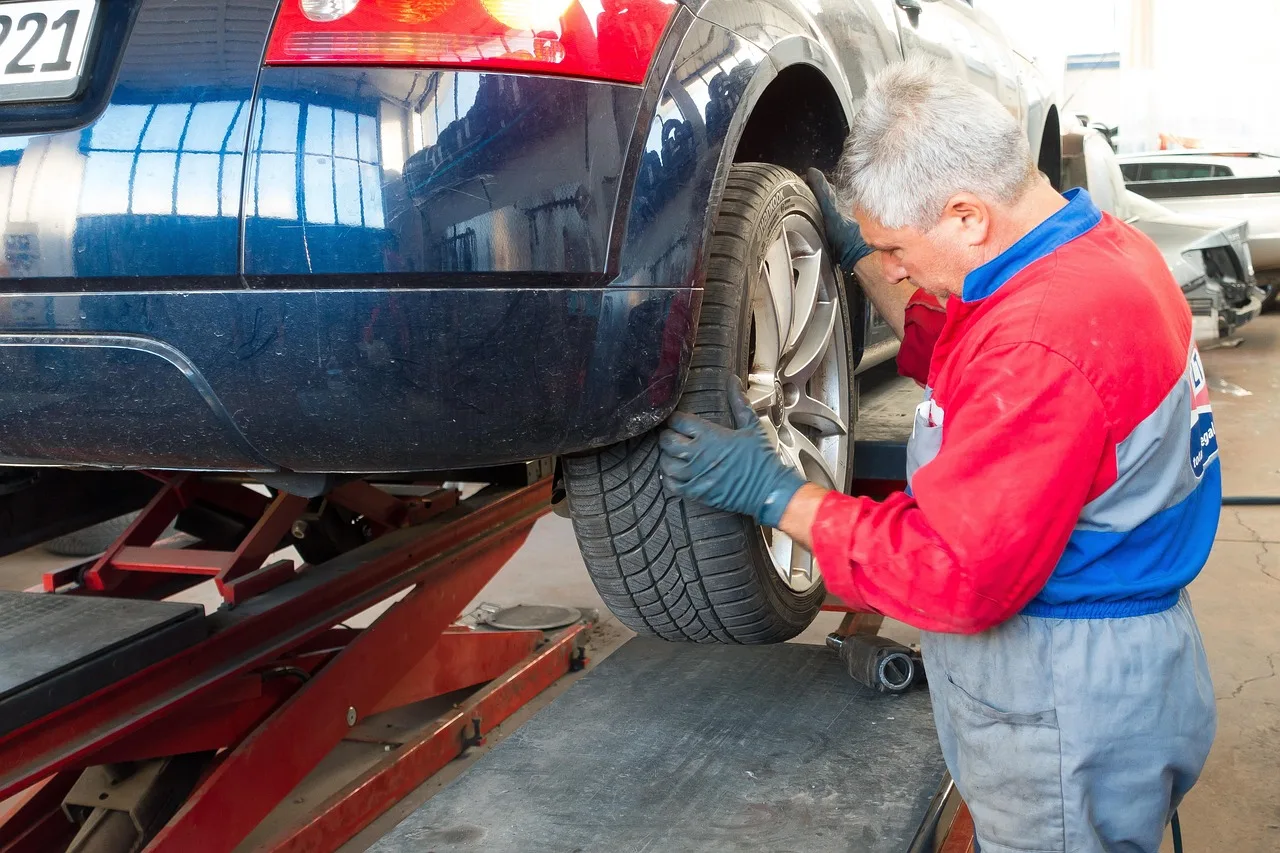 auto repair shop, repair, lifting platform, car mechanic, workwear, master, professional, man of the fold, workshop, check, responsibility, specialist, expert, help, fastening, assembly, tire, car mechanic, car mechanic, car mechanic, car mechanic, car mechanic, workwear, check, expert, expert, help. Auto repair shop growth: marketing that works