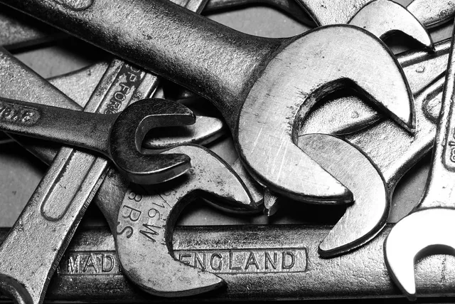 spanner, tools, wrench, equipment, repair, work, hardware, metal, maintenance, service, mechanical, steel, set, iron, mechanic, workshop, engineering, car, metallic, auto, garage, gray car, car wallpapers, gray work, gray tools, gray garage, gray metal, gray service. How an auto repair shop prices for profit