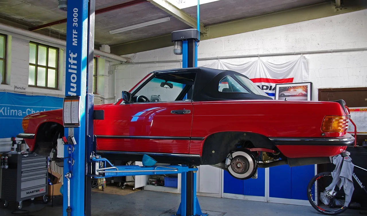 automobile, workshop, auto repair, lifting platform, auto repair shop, brakes maintenance, automotive workshop, vehicle, mercedes, technology, auto repair, auto repair, auto repair, auto repair, auto repair. Auto repair shop equipment: the case for used, the case for new